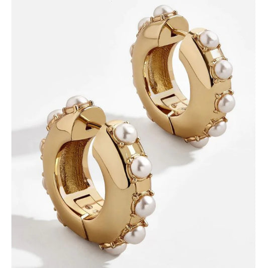 Celeste Pearls Earrings